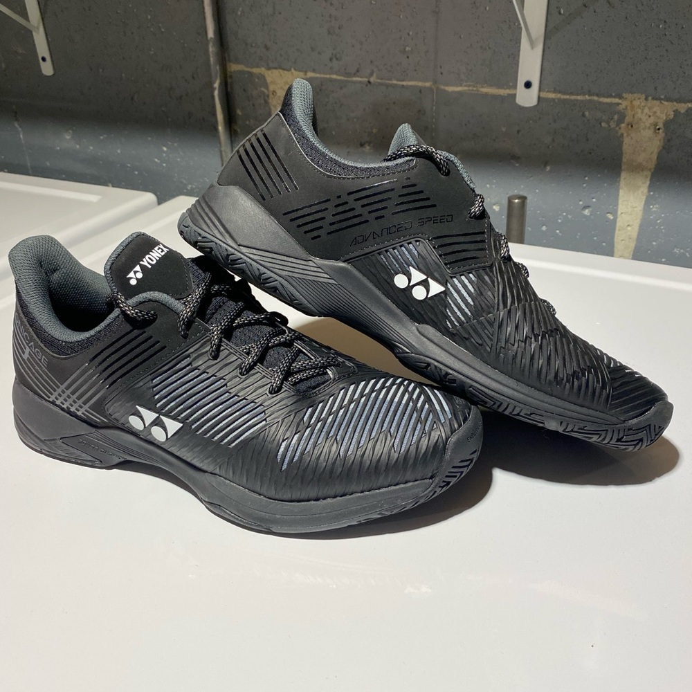 Yonex Sonicage 2 Tennis/Pickleball court shoe